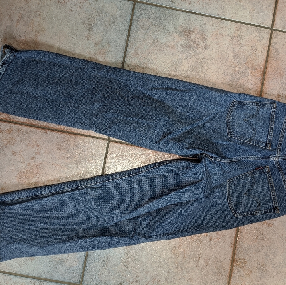 Levi's ribcage jeans